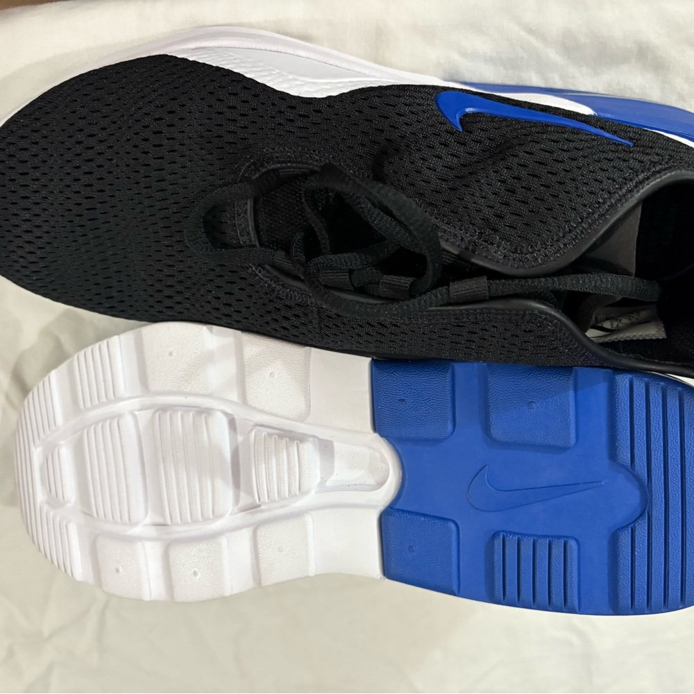 Size 8.5 men’s shoe - Picture 11 of 15